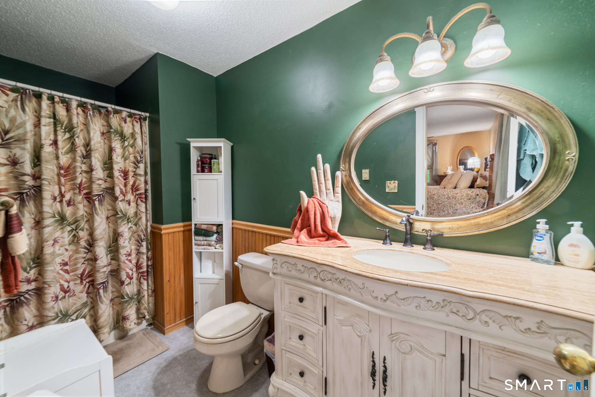 105 Inwood Lane Bristol, CT 06010 - Photo 31 of 40