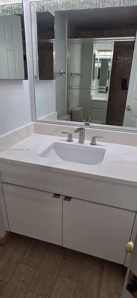 2843 South Bayshore Drive, Unit 3A Miami, FL 33133 - Photo 24 of 43 a close view of tap