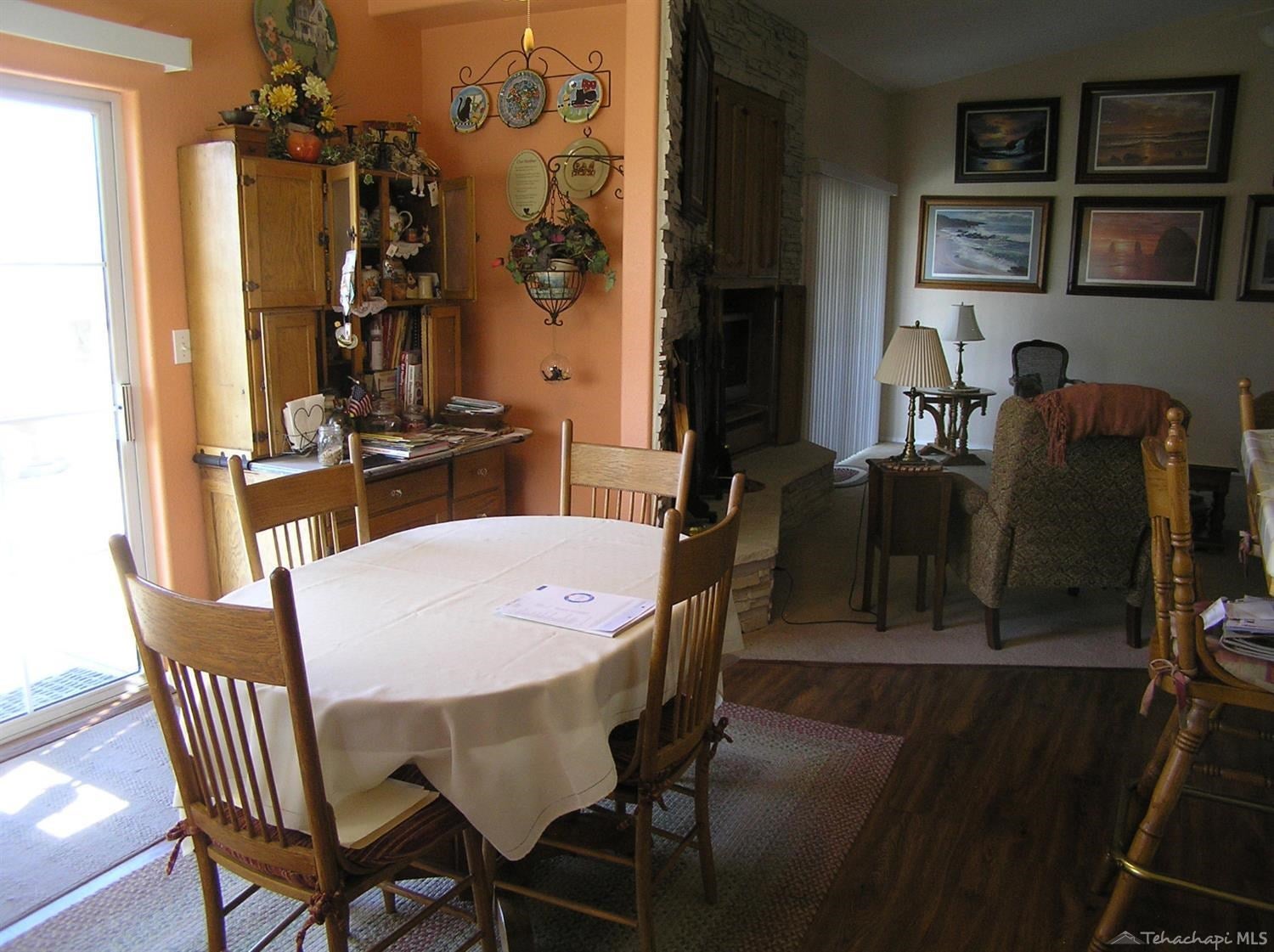 22901 Homestead Way Tehachapi, CA 93561 - Photo 3 of 34 Gallery Image 3