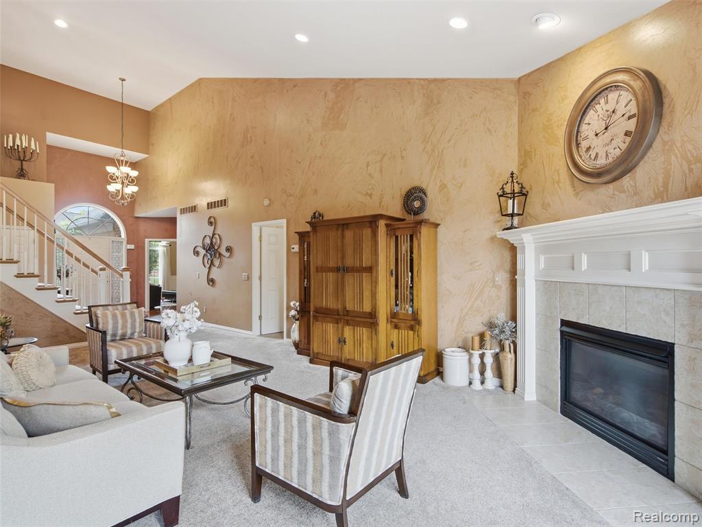 2633 Ridgecrest Drive Utica, MI 48316 - Photo 14 of 42