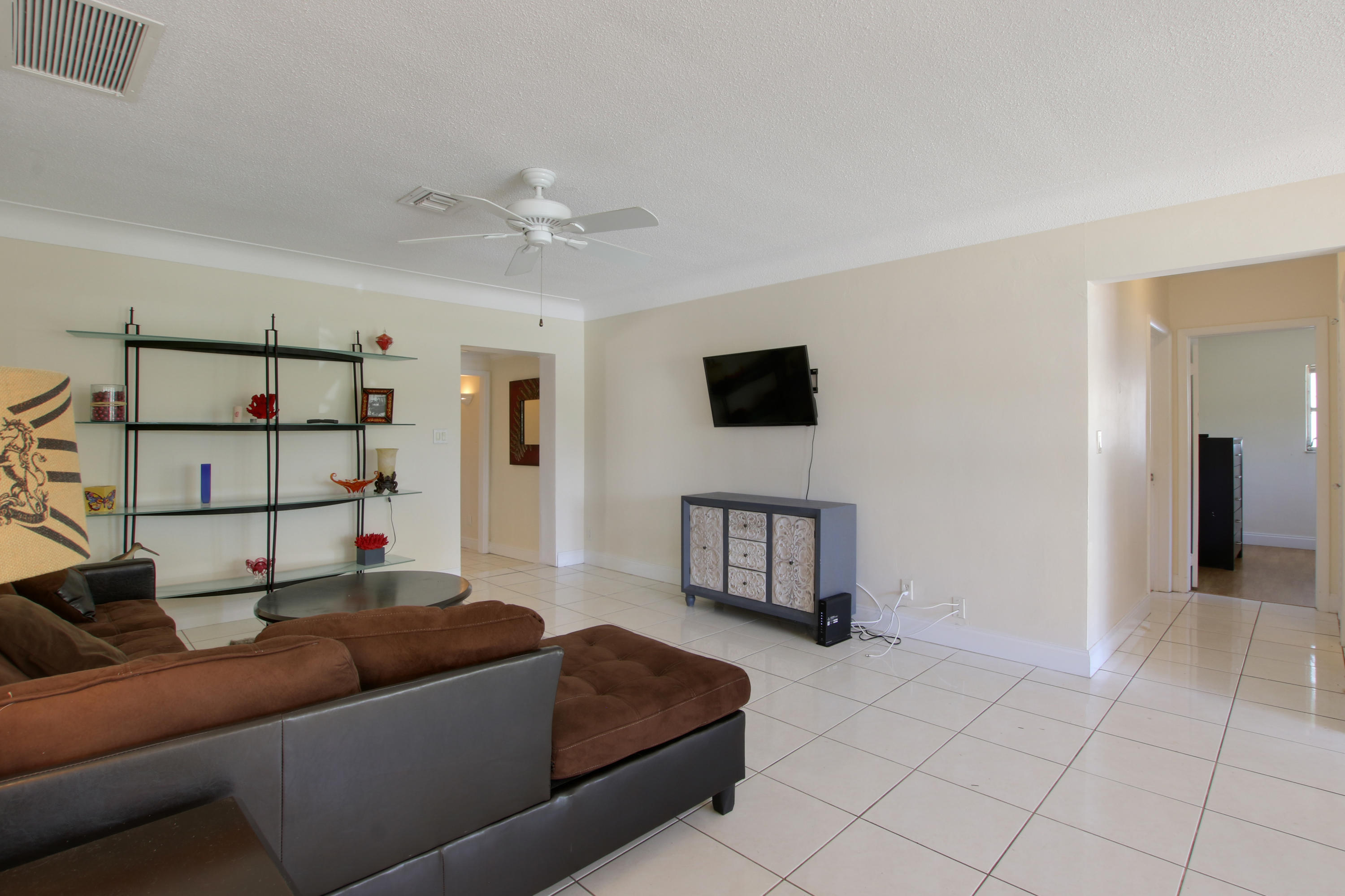 941 Southwest 8th Street Boca Raton, FL 33486 - Photo 9 of 18 House 2-9