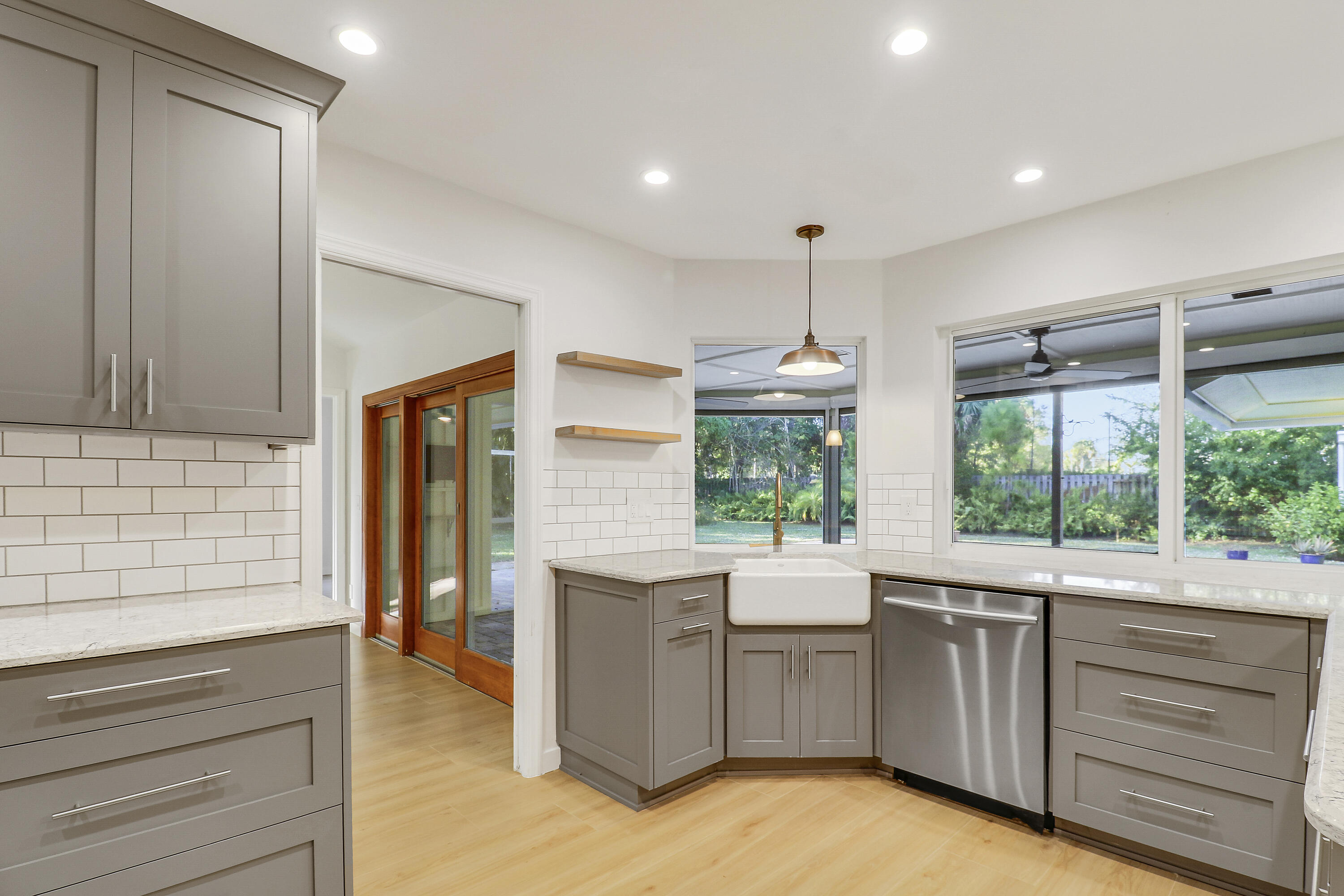 5775 Set-N-Sun Place Jupiter, FL 33458 - Photo 12 of 54 House3-38