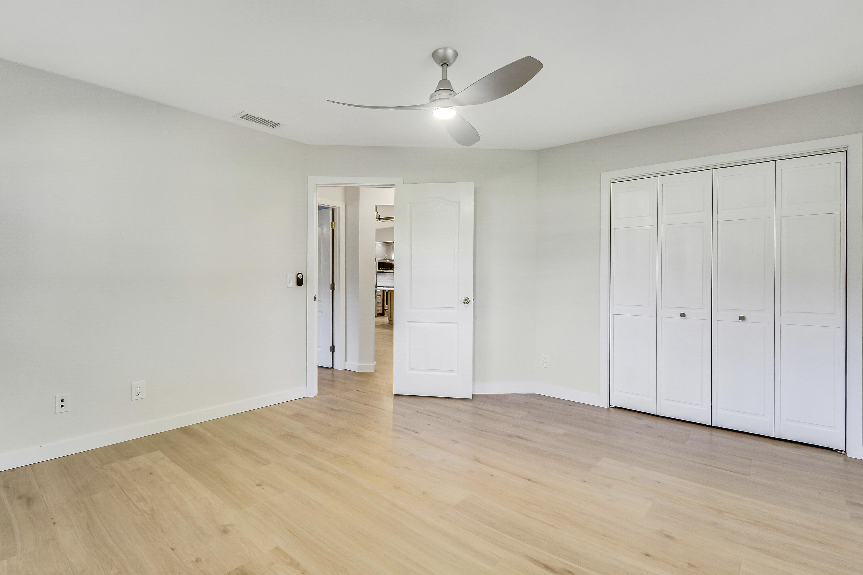 5775 Set-N-Sun Place Jupiter, FL 33458 - Photo 33 of 54 a view of an empty room