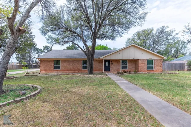 $395,000 | 2138 Brookhollow Drive, Abilene, TX 79605