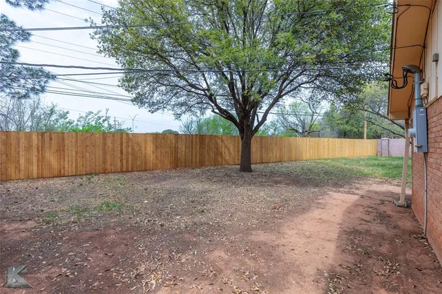 $395,000 | 2138 Brookhollow Drive, Abilene, TX 79605