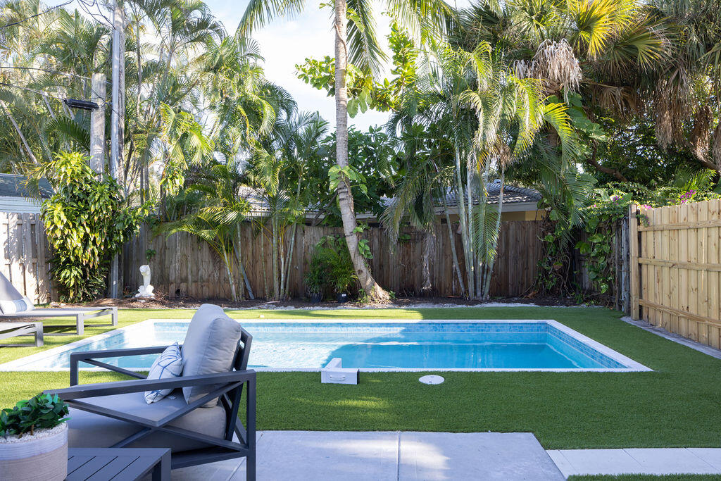 517 Rye Lane Delray Beach, FL 33444 - Photo 29 of 36 New Pool