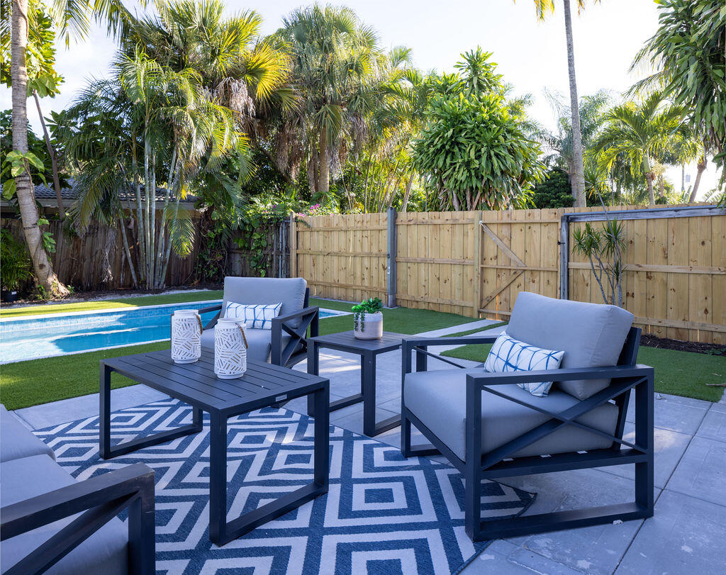 517 Rye Lane Delray Beach, FL 33444 - Photo 34 of 36 Patio