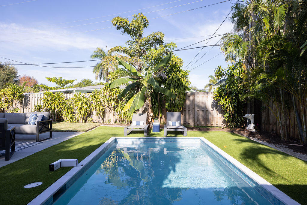 517 Rye Lane Delray Beach, FL 33444 - Photo 4 of 36 New Pool