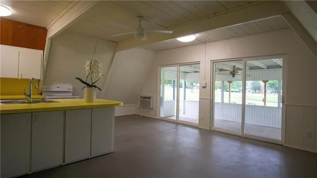 $1,785 | 107 Cayuga Trail, Lake Kiowa, TX 76240