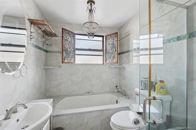 $1,198,000 | 30-18 Hobart Street | Woodside