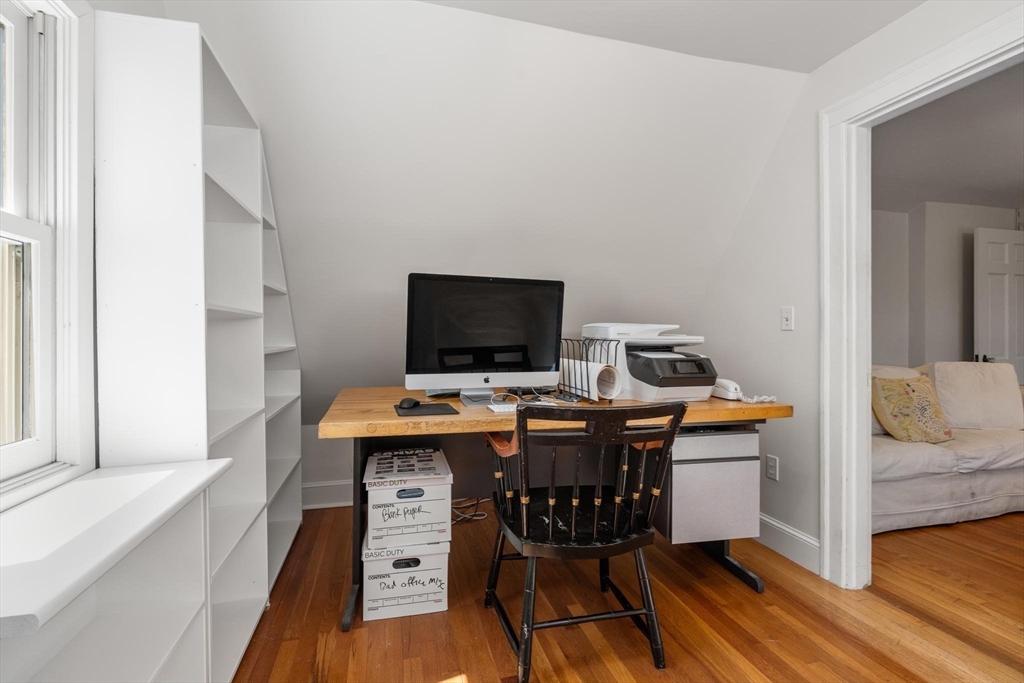 85 Kingswood Road Newton, MA 02466 - Photo 21 of 32