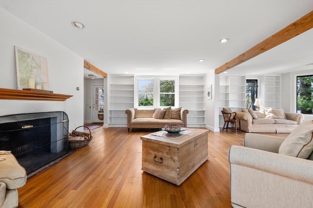 85 Kingswood Road Newton, MA 02466 - Photo 3 of 32
