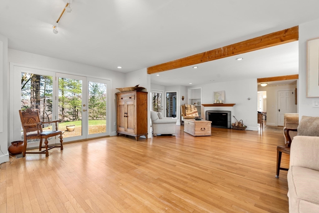 85 Kingswood Road Newton, MA 02466 - Photo 6 of 32