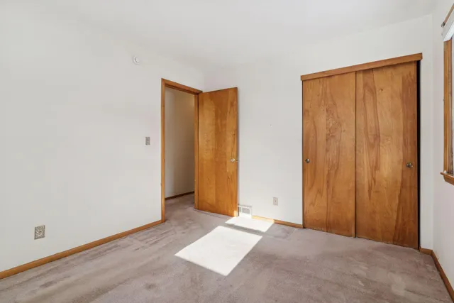 $379,000 | 1214 43 1/2 Avenue Northeast, Columbia Heights, MN 55421