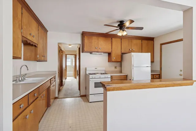 $379,000 | 1214 43 1/2 Avenue Northeast, Columbia Heights, MN 55421