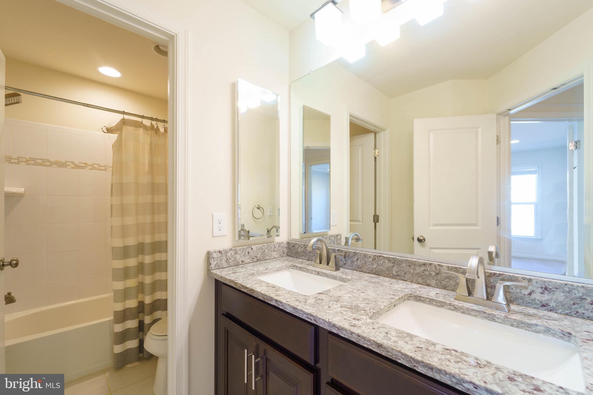 23493 Epperson Square Ashburn, VA 20148 - Photo 25 of 33