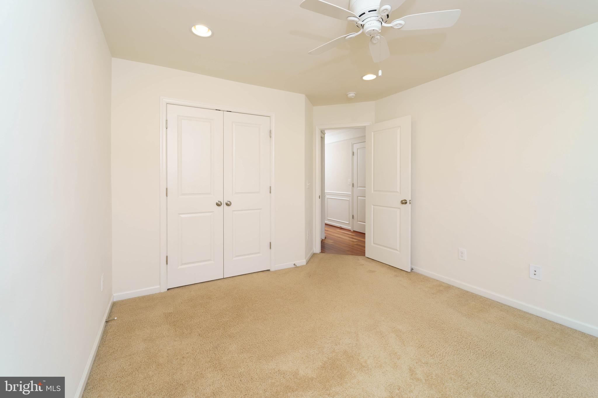 23493 Epperson Square Ashburn, VA 20148 - Photo 30 of 33