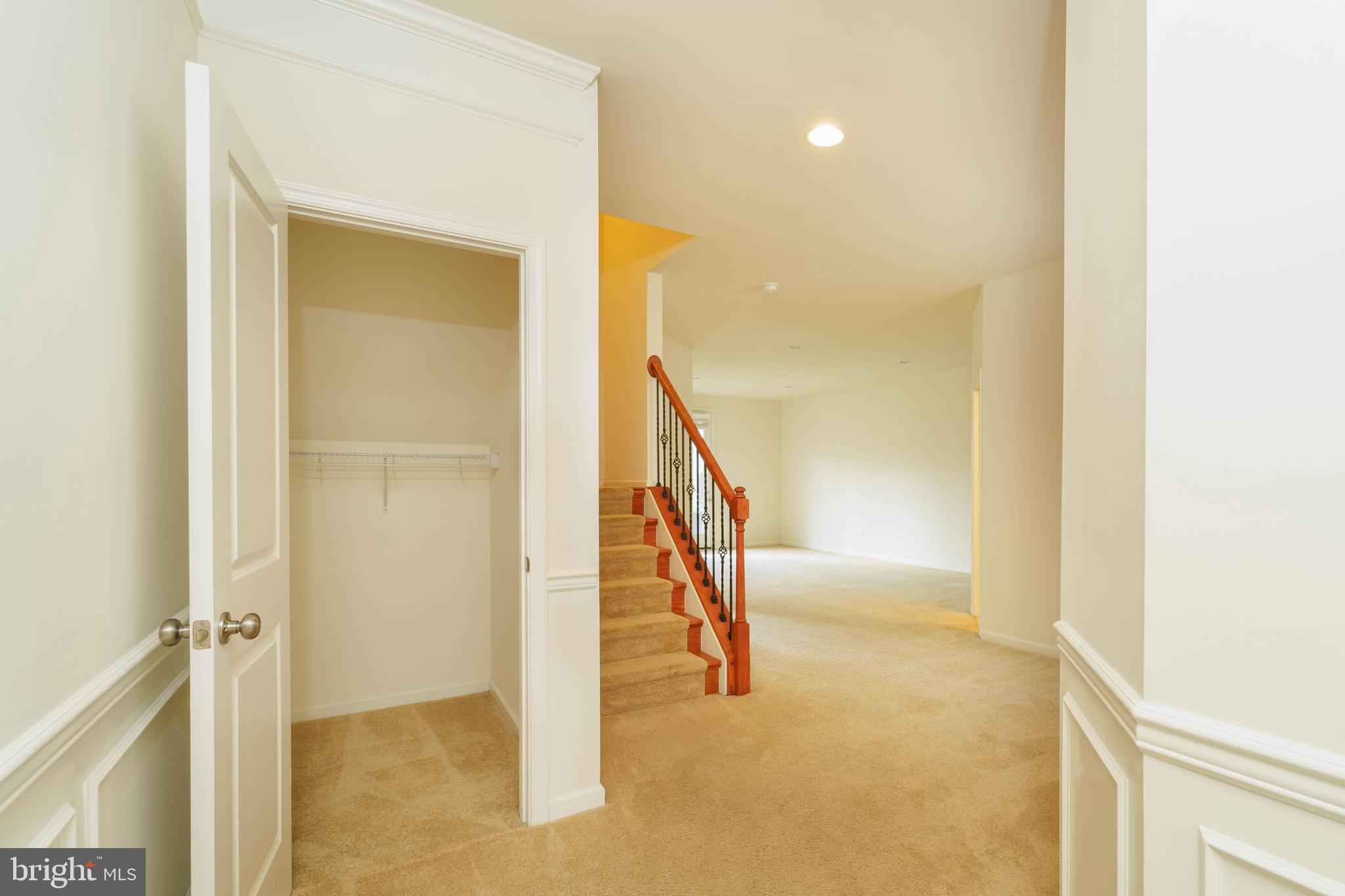 23493 Epperson Square Ashburn, VA 20148 - Photo 3 of 33