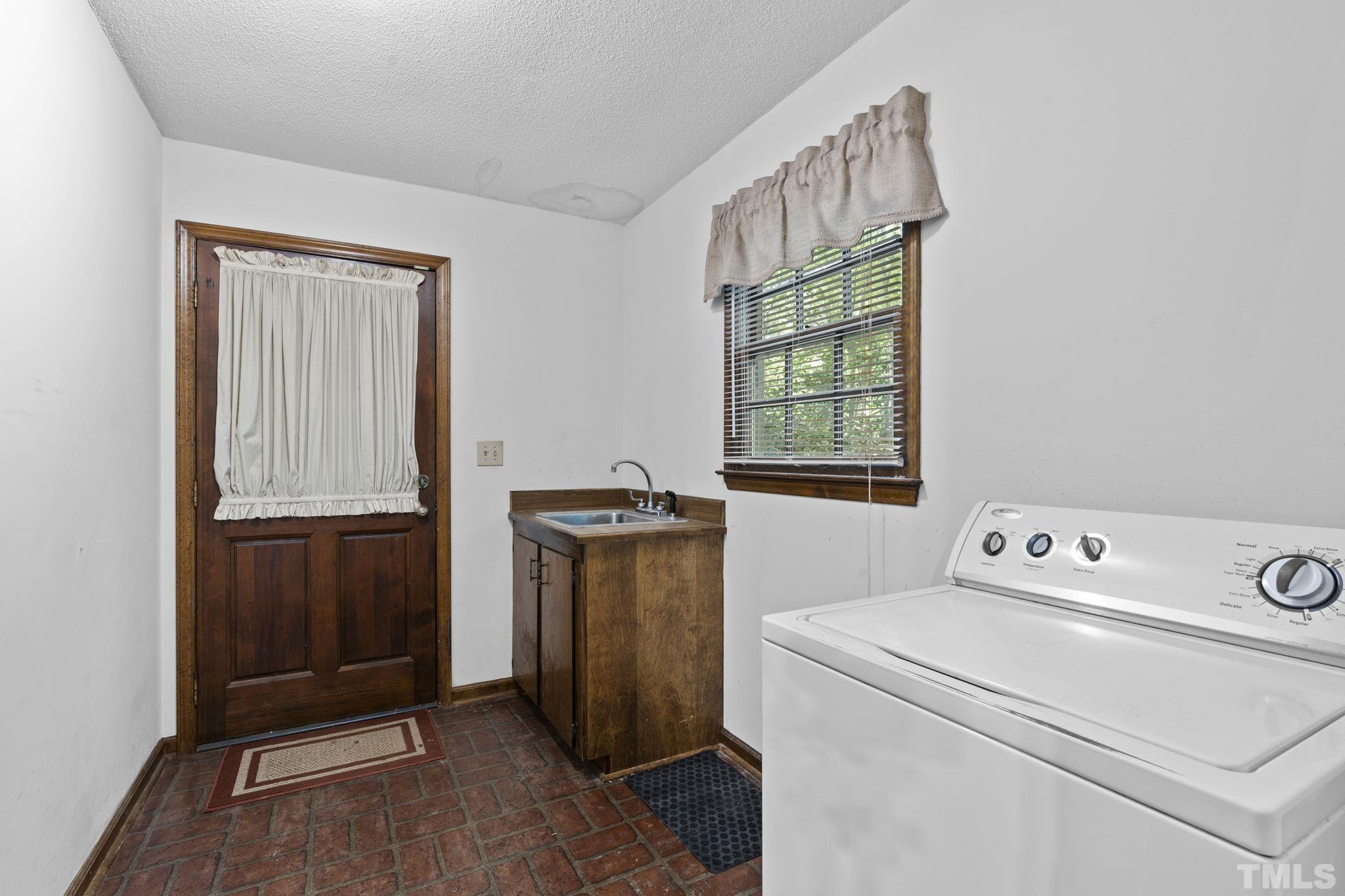1043 Shadywood Lane Raleigh, NC 27603 - Photo 21 of 46