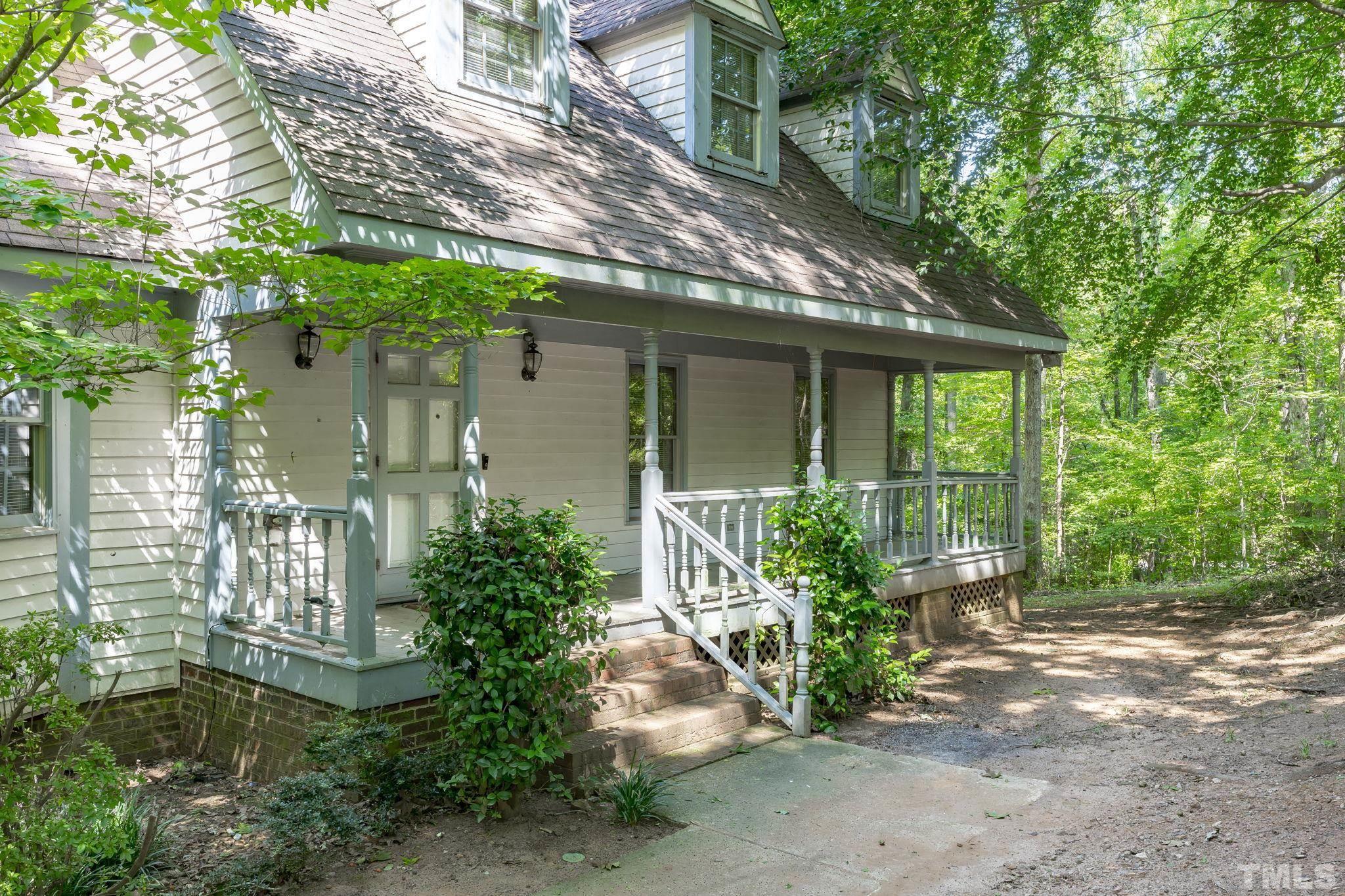 1043 Shadywood Lane Raleigh, NC 27603 - Photo 3 of 46