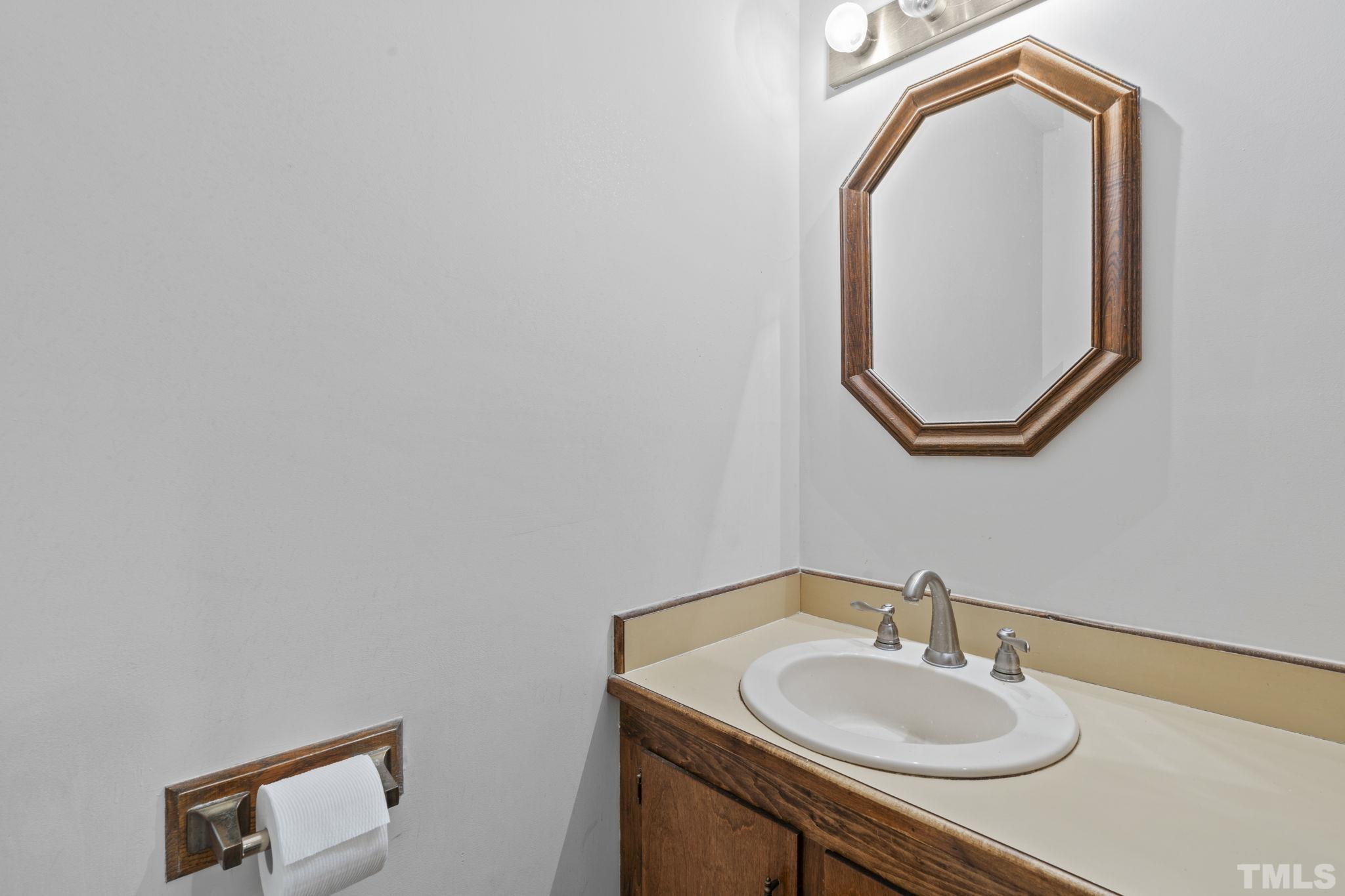 1043 Shadywood Lane Raleigh, NC 27603 - Photo 8 of 46