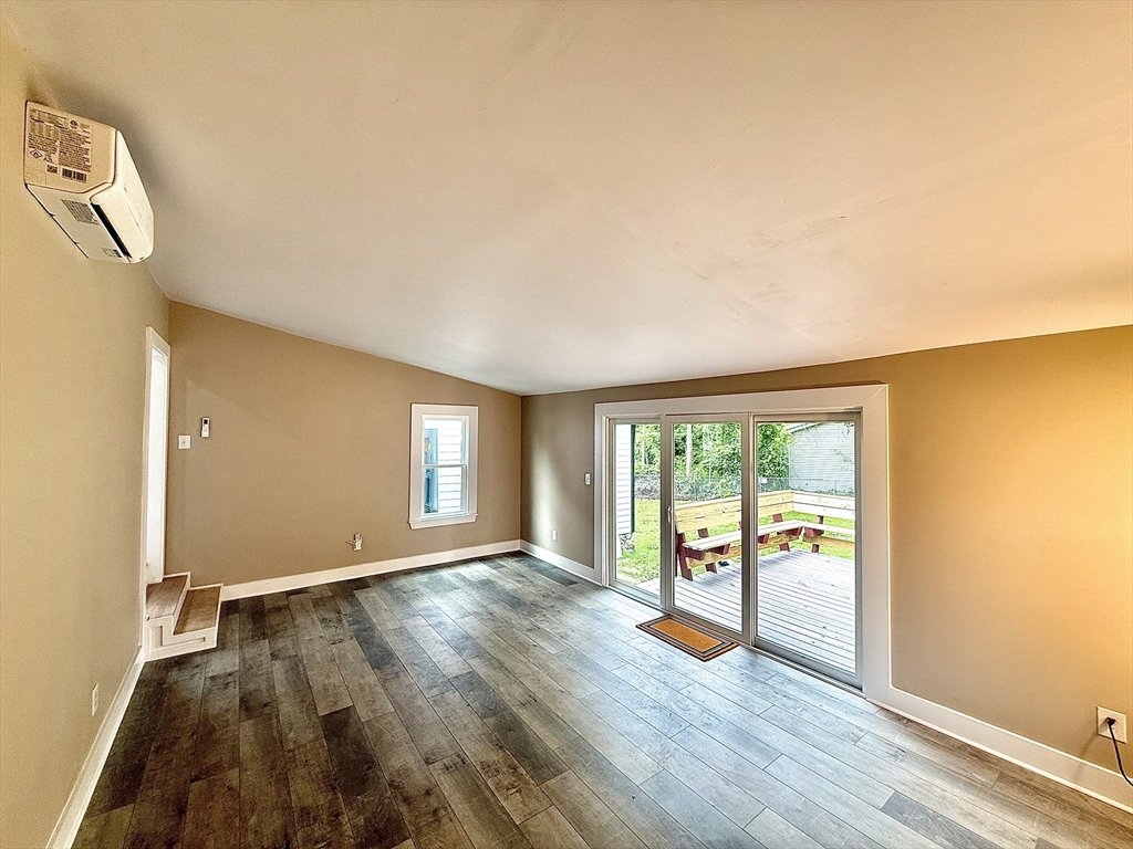 6 Wheelock Street Oxford, MA 01540 - Photo 20 of 30