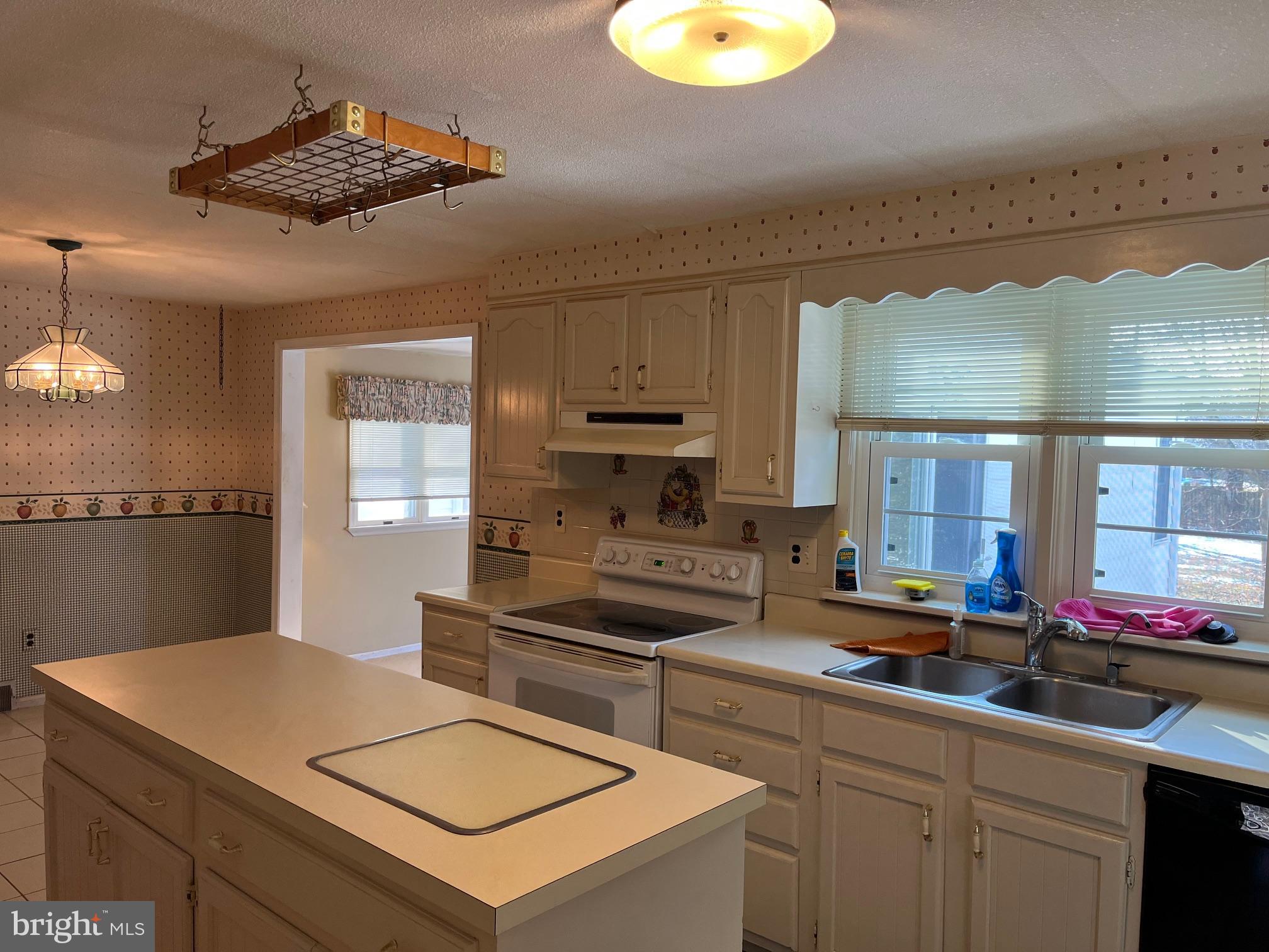 1209 Horsham Road Ambler, PA 19002 - Photo 17 of 45