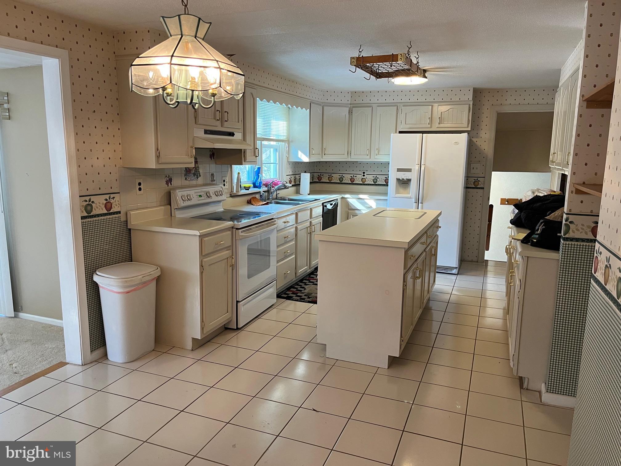 1209 Horsham Road Ambler, PA 19002 - Photo 19 of 45