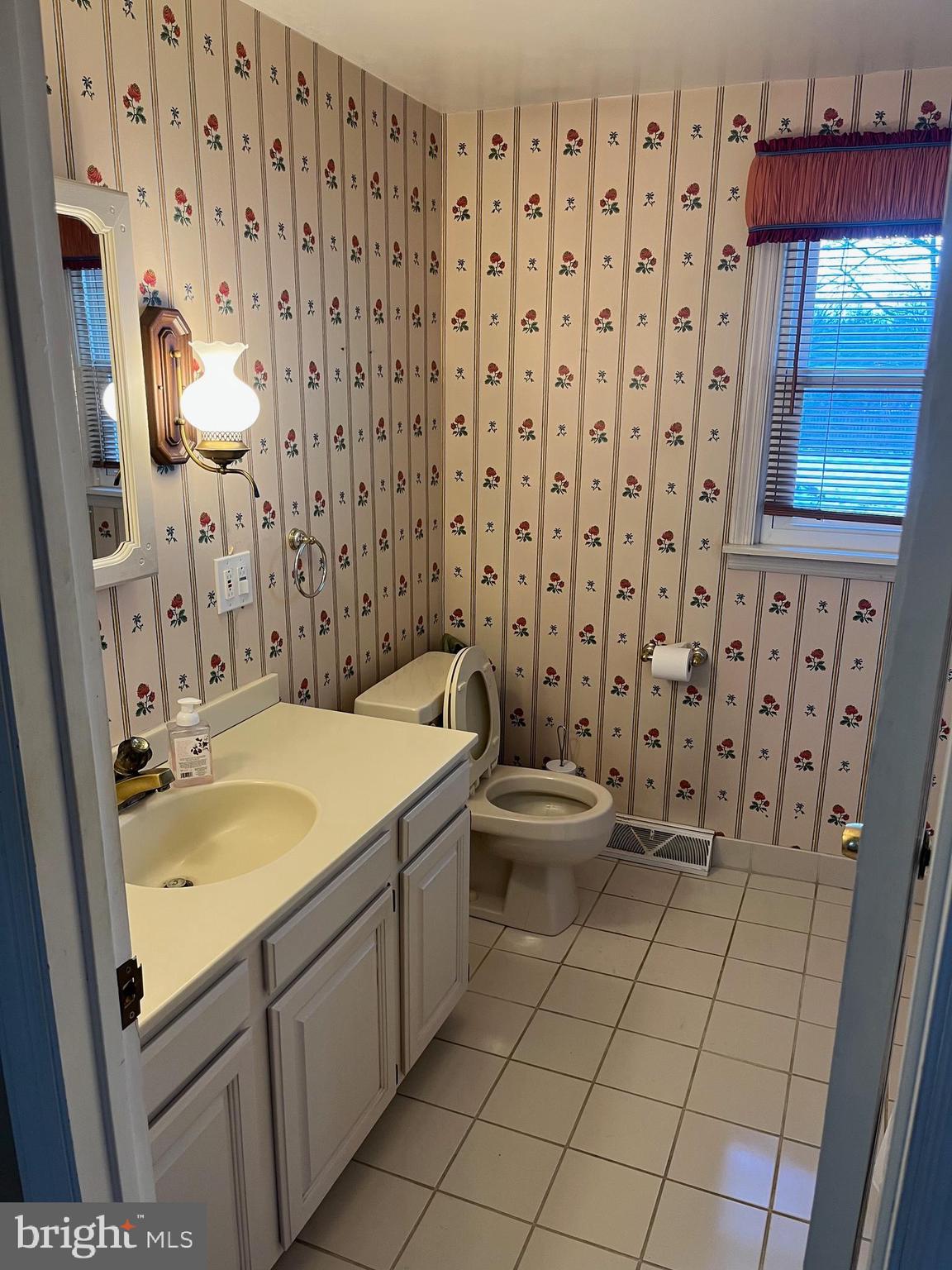 1209 Horsham Road Ambler, PA 19002 - Photo 34 of 45