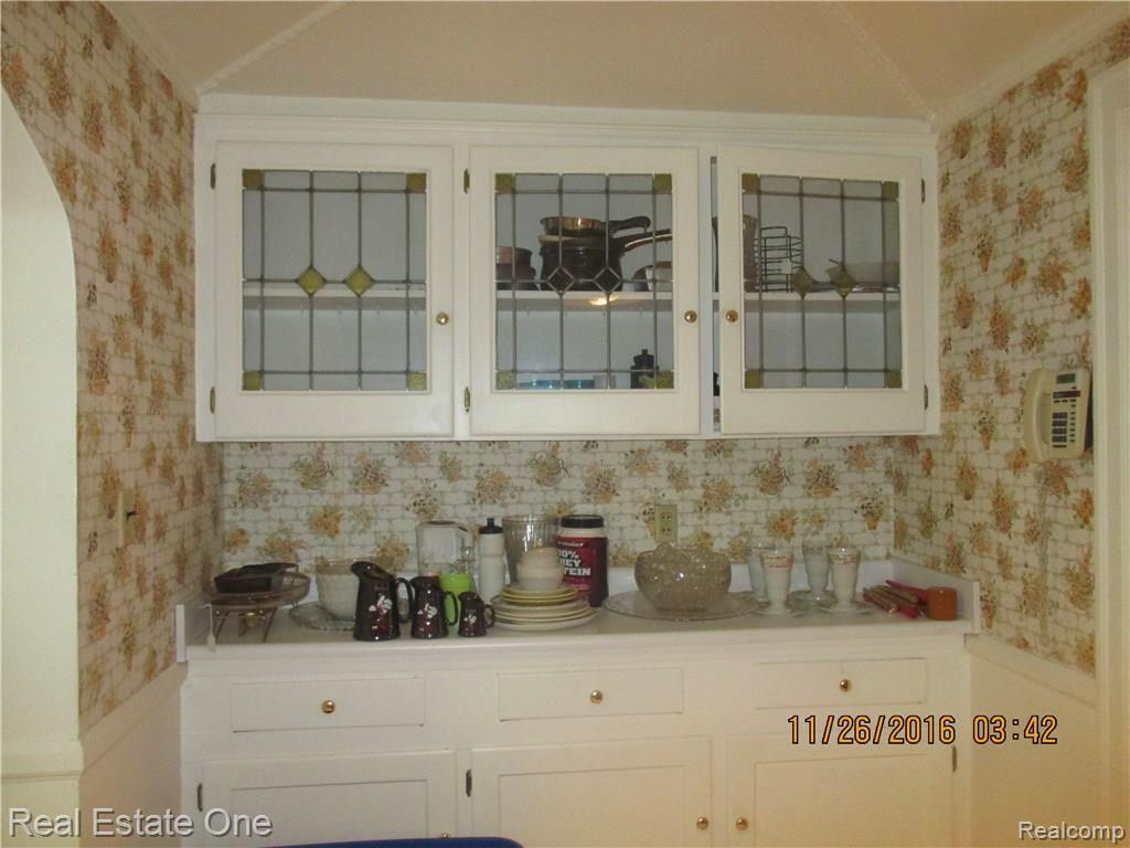 16656 Parkside Street Detroit, MI 48221 - Photo 22 of 33 IMG_1918.JPG