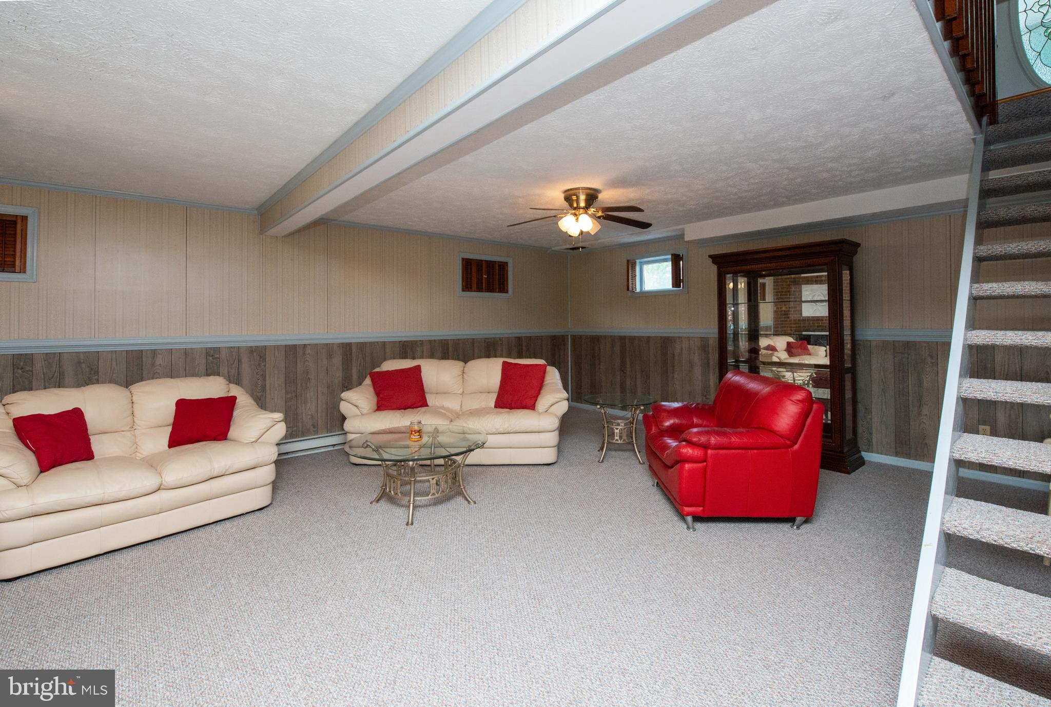 737 Plum Tree Road Bumpass, VA 23024 - Photo 33 of 46 Great room