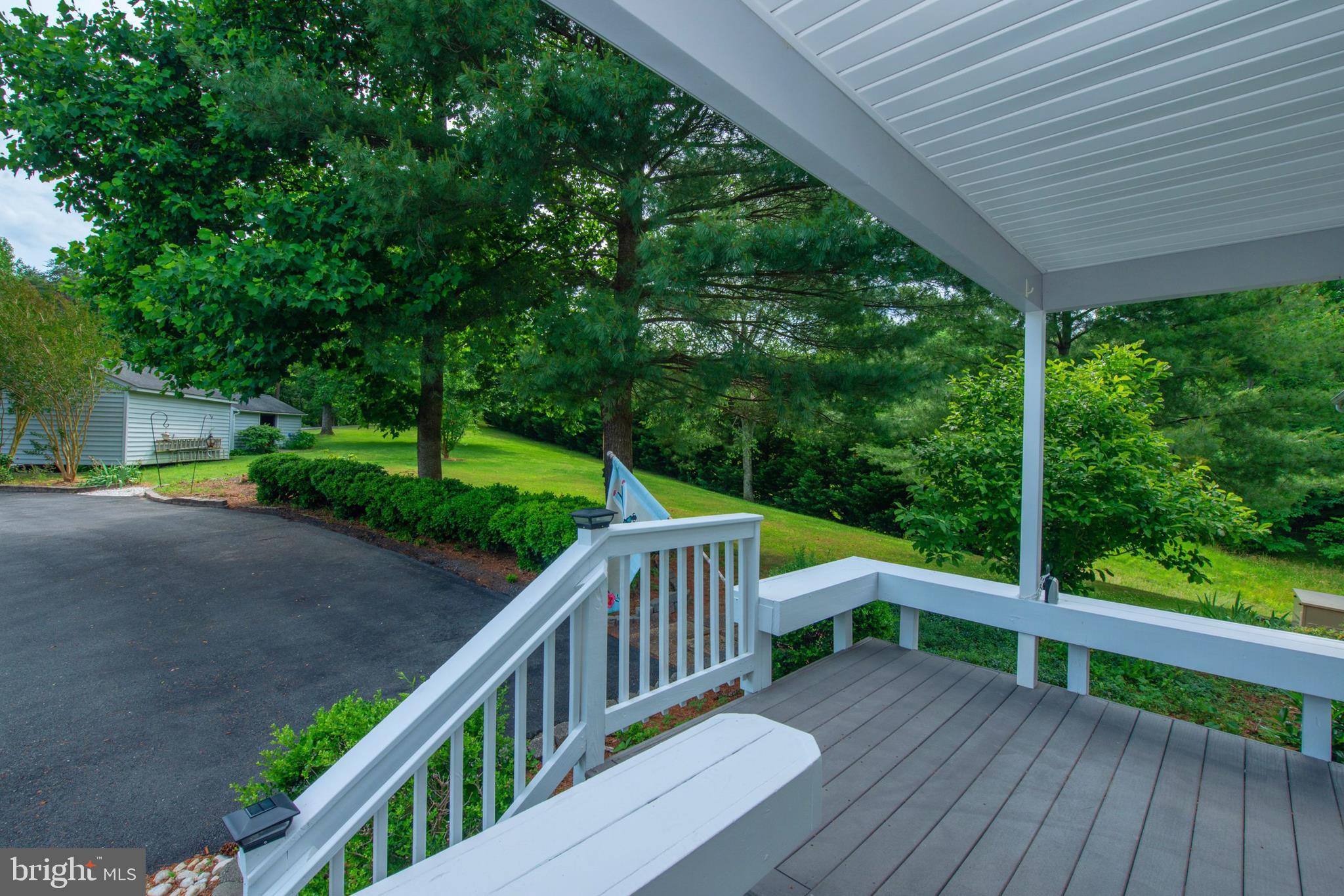 737 Plum Tree Road Bumpass, VA 23024 - Photo 40 of 46 Front porch views