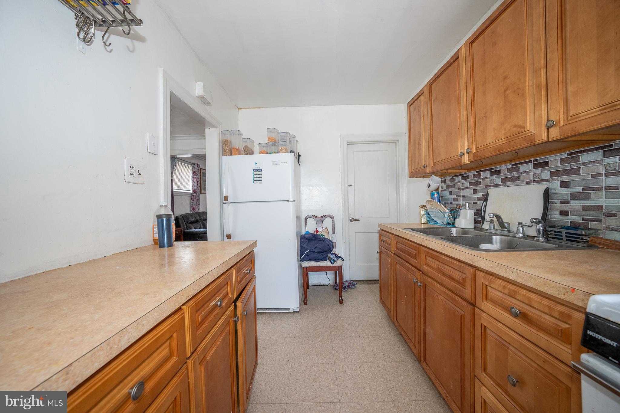 19 Ardsley Road Upper Darby, PA 19082 - Photo 16 of 50