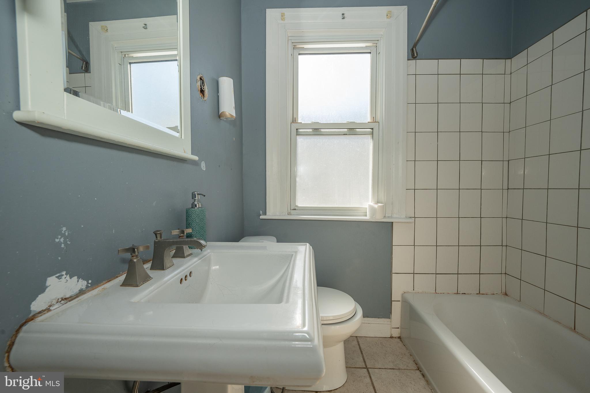 19 Ardsley Road Upper Darby, PA 19082 - Photo 26 of 50