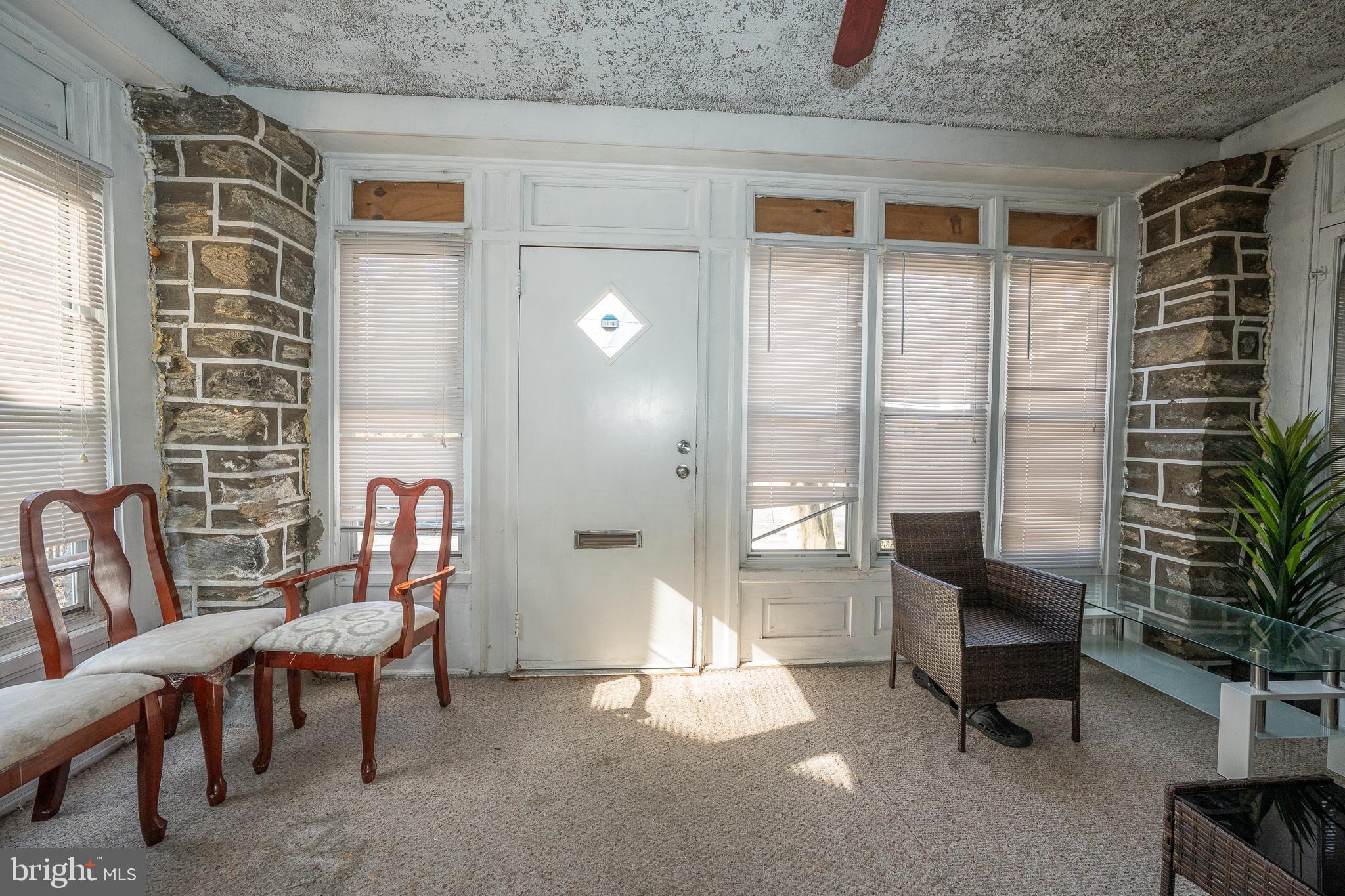 19 Ardsley Road Upper Darby, PA 19082 - Photo 3 of 50