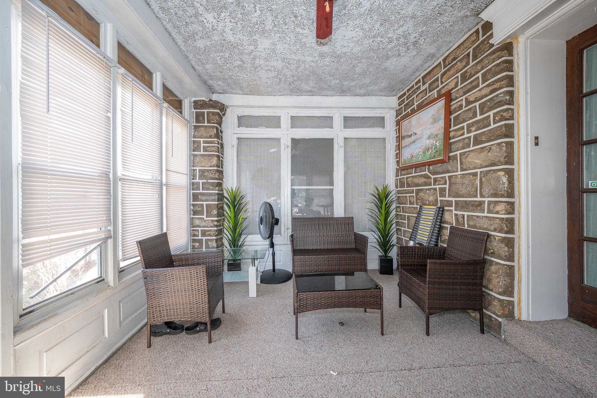 19 Ardsley Road Upper Darby, PA 19082 - Photo 4 of 50