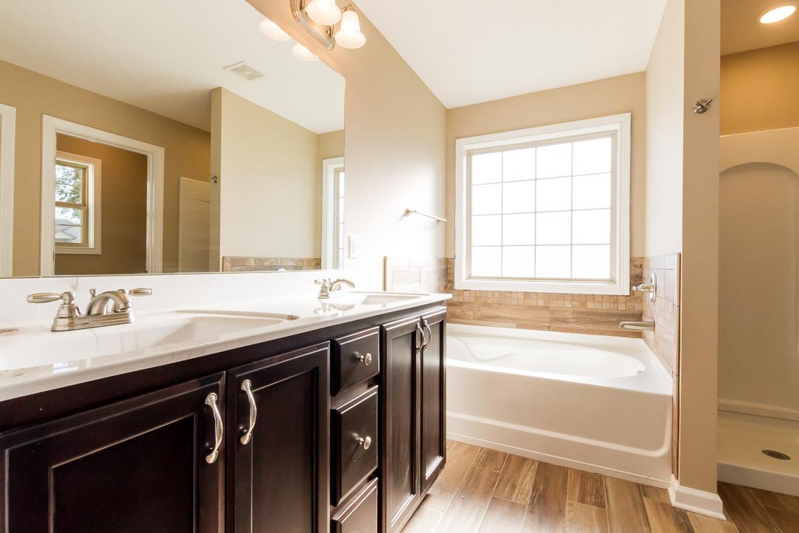 148 Rossview Road Clarksville, TN 37043 - Photo 13 of 20 Gallery Image 13