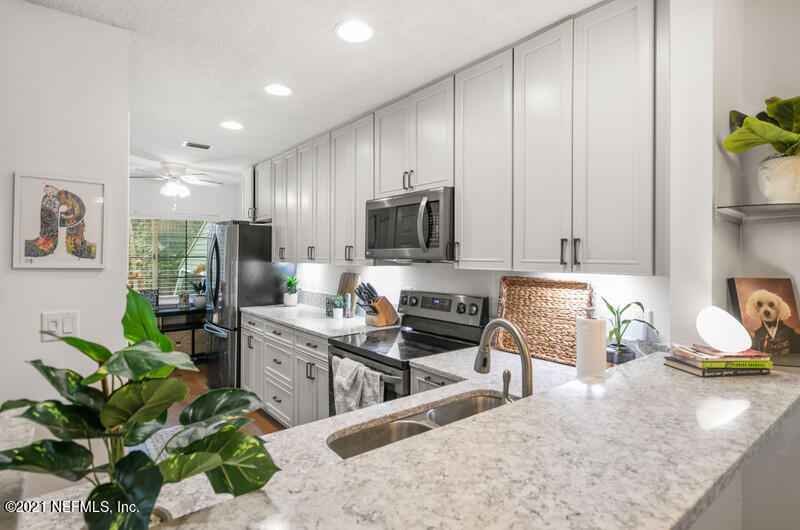 157 Saltwind Circle Neptune Beach, FL 32266 - Photo 15 of 25 221D1A39-799B-4AC1-A563-9612D6997577