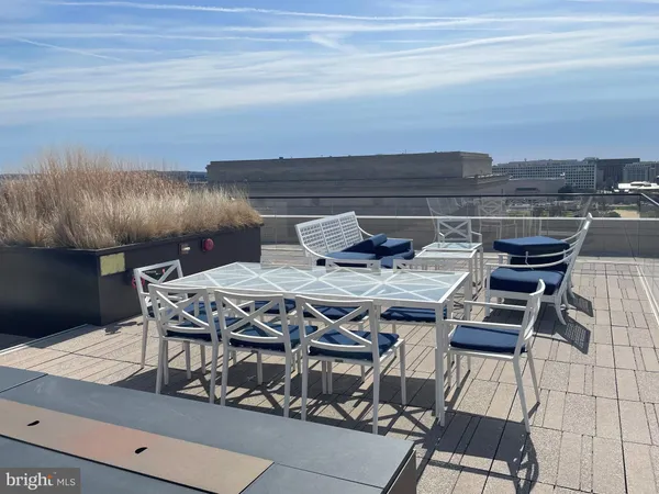 $2,650 | 801 Pennsylvania Avenue Northwest, Unit 1125, Washington, DC 20004