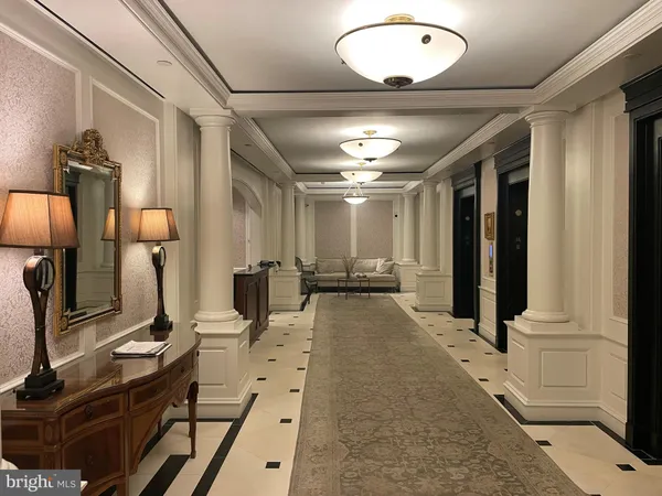 $2,650 | 801 Pennsylvania Avenue Northwest, Unit 1125, Washington, DC 20004