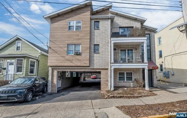 $1,950 | 349 Gorge Road, Cliffside Park, NJ 07010