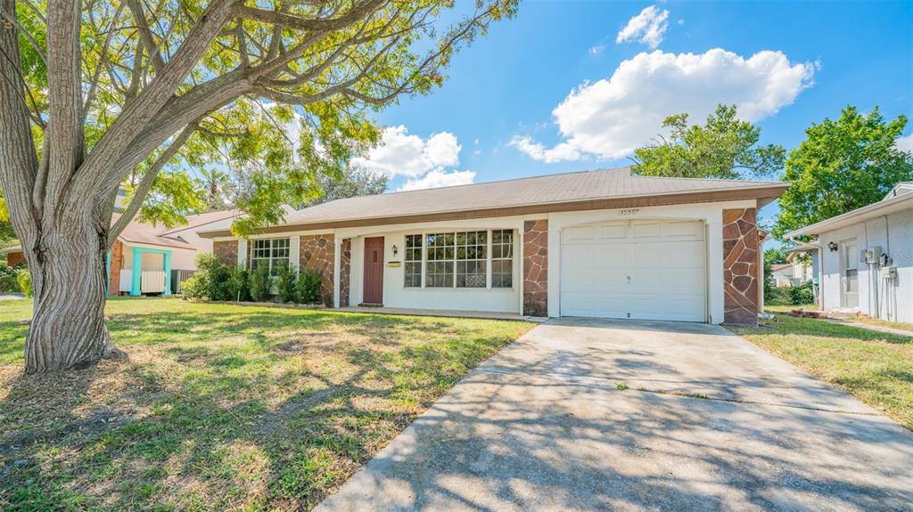 12207 Quail Run Row Hudson, FL 34667 - Photo 1 of 1