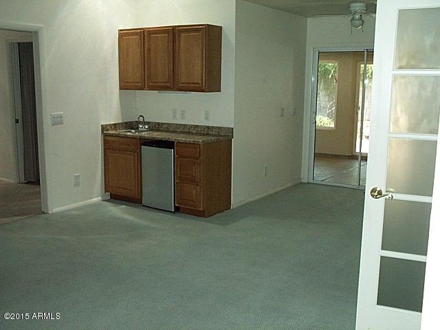 1710 East Rovey Avenue Phoenix, AZ 85016 - Photo 13 of 31 Family Room & Wet Bar