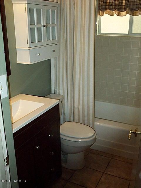 1710 East Rovey Avenue Phoenix, AZ 85016 - Photo 24 of 31 Guest Bath 1
