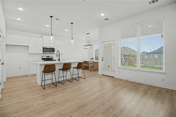 $335,000 | 3116 Brady Court, Bryan, TX 77808