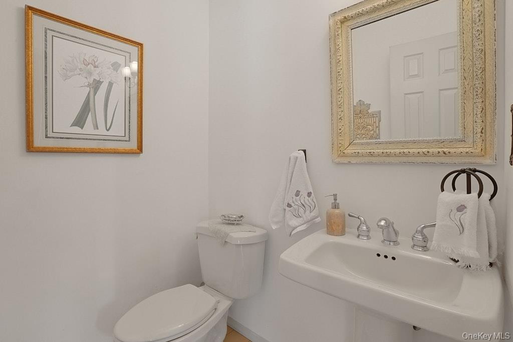 22 Quail Hollow Road Ossining, NY 10562 - Photo 20 of 35