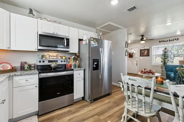 $820,000 | 1060 East Reno Road, Azle, TX 76020