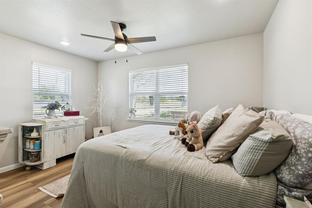 1060 East Reno Road Azle, TX 76020 - Photo 13 of 40 1066