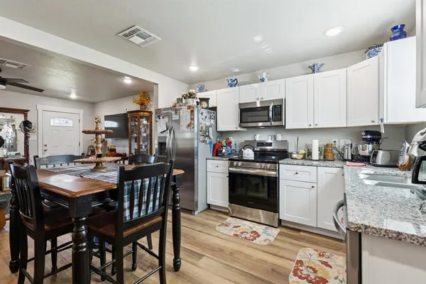 $820,000 | 1060 East Reno Road, Azle, TX 76020