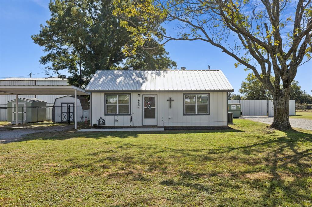 1060 East Reno Road Azle, TX 76020 - Photo 6 of 40 1066